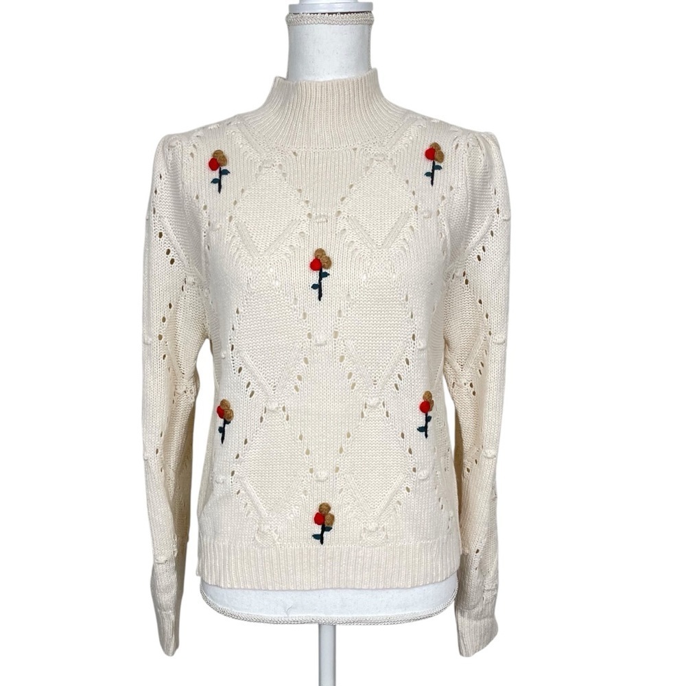 Sweet Republic Cream Floral Sweater with Floral Accents Size Large